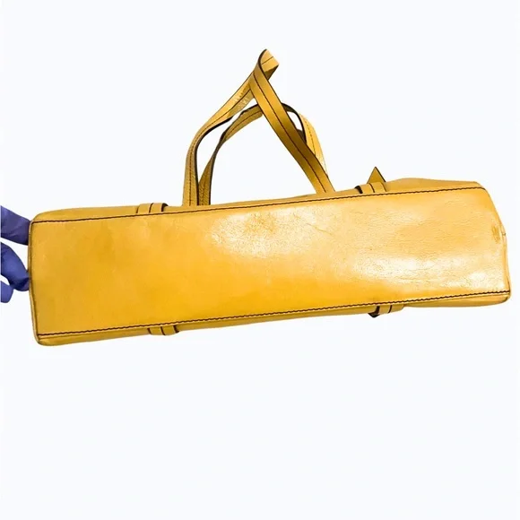 Vintage Kenneth Cole Vibrant Yellow Leather Shoulder Bag - Picture 3 of 3